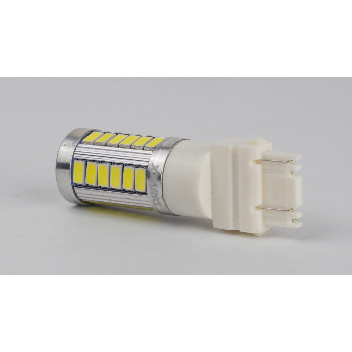 T25(2)-228 12V 1/3W 70/185Lm 3157/P27/7W base-16mm USA C