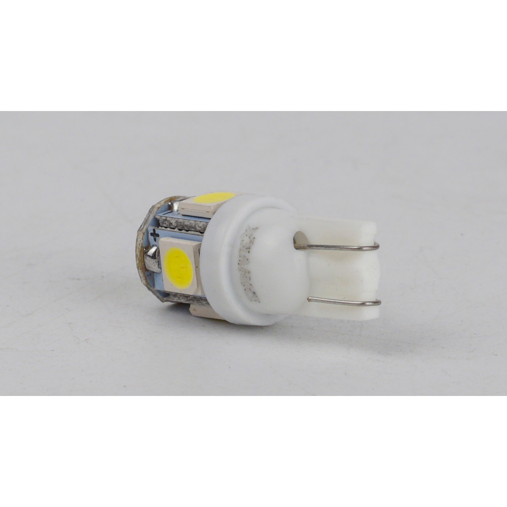 T10-265 White 12V 0.7W 35Lm W5W base-10mm C