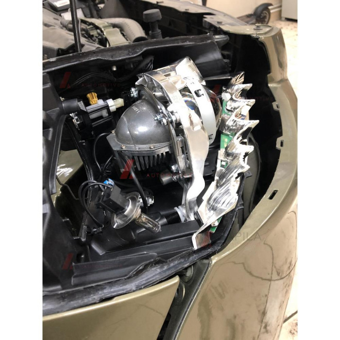 Перехідні рамки для заміни лінз Ford Kuga 2дорестайл Xenon