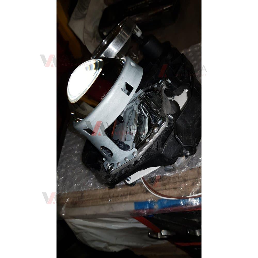 Перехідні рамки для білінз BMW 3 E90 xenon