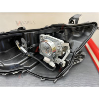 Перехідні рамки для заміни лінз Toyota Camry V70 LED