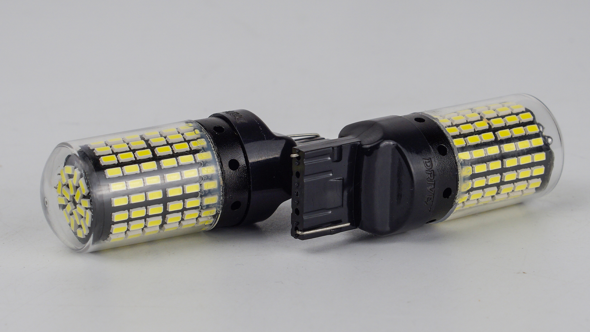T20(1)-230 12-28V 20W 800Lm 7440/W21W base-16mm EU C