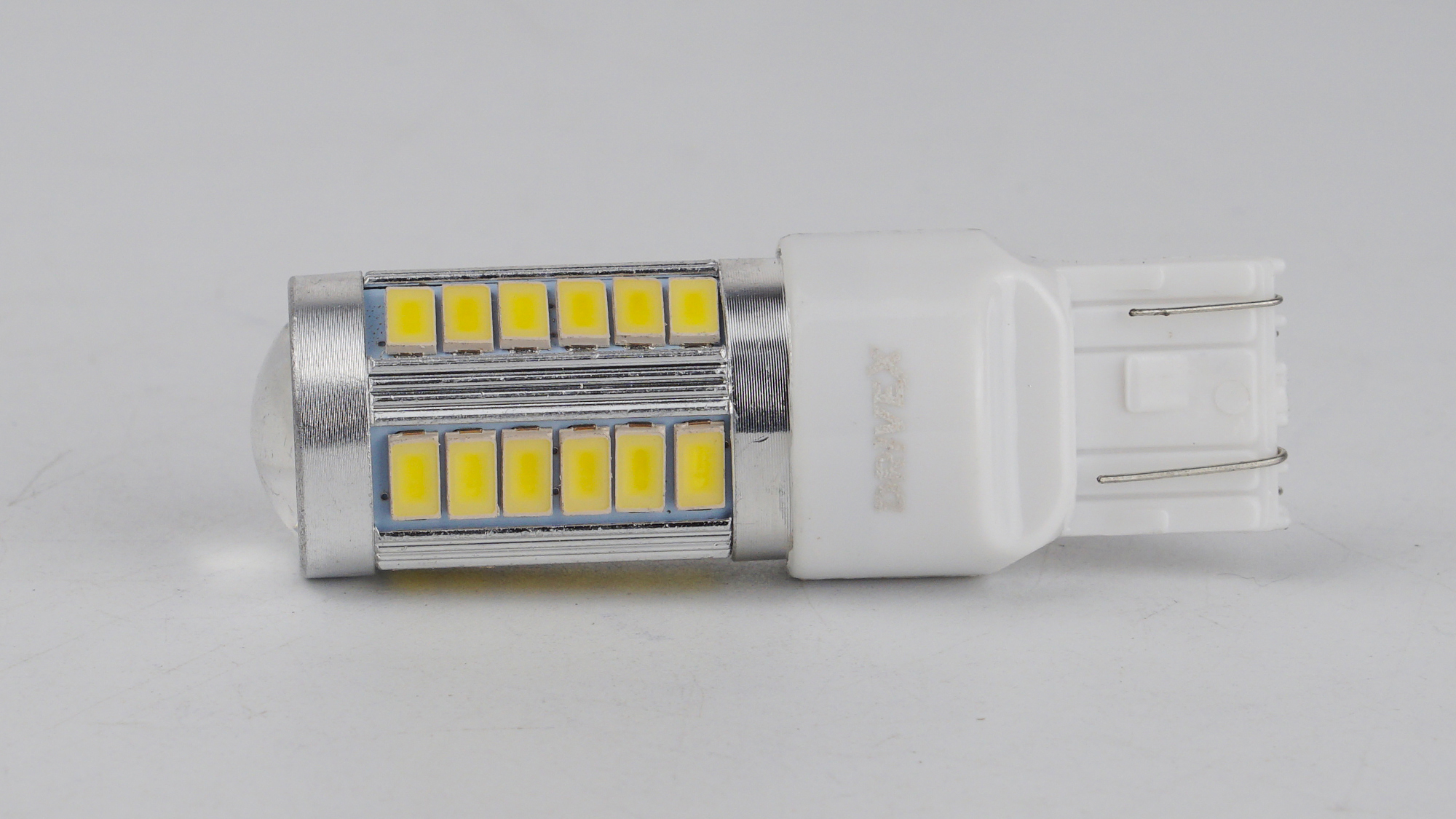 T20(2)-228 12V 1/3W 70/185Lm 7443/W21/5W base-16mm EU C