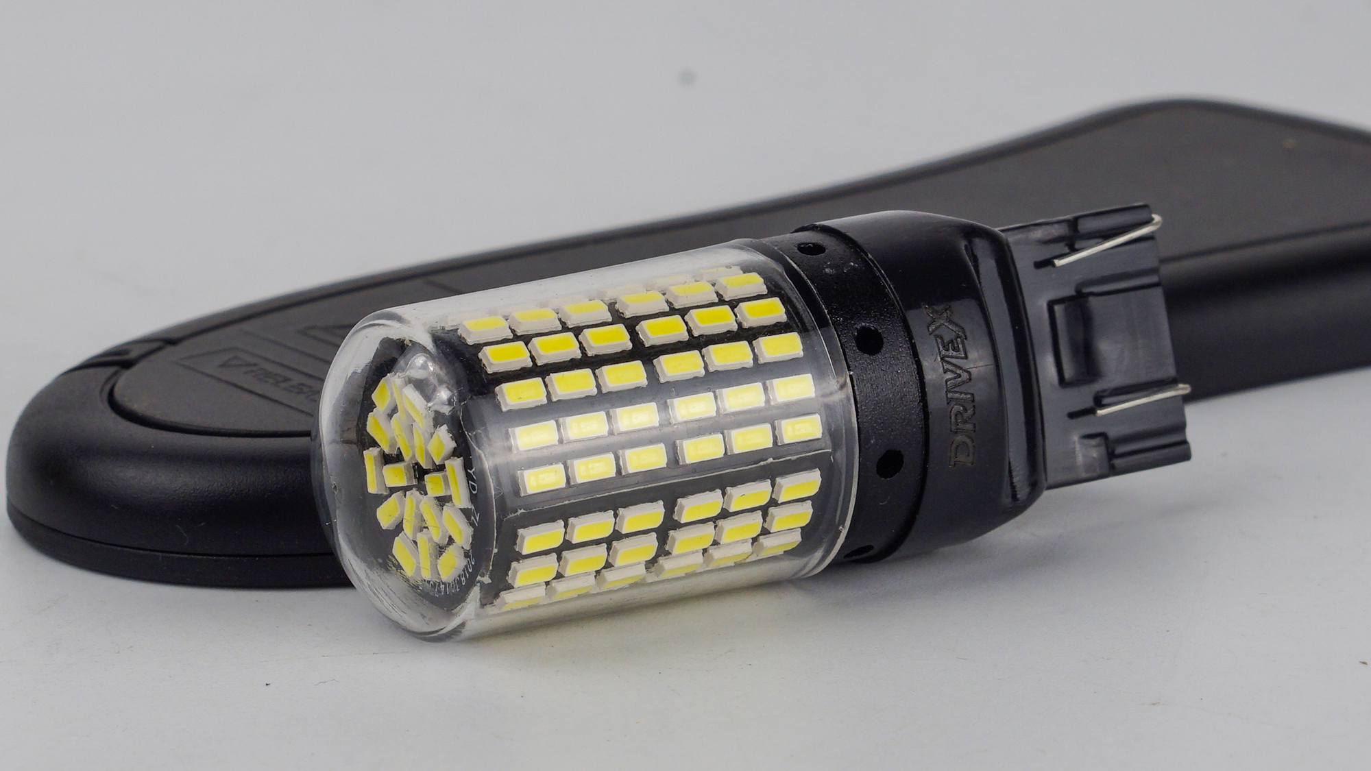 T20(2)-230 12-28V 3.5/10W 250/510Lm 7443/W21/5W base-16mm EU C