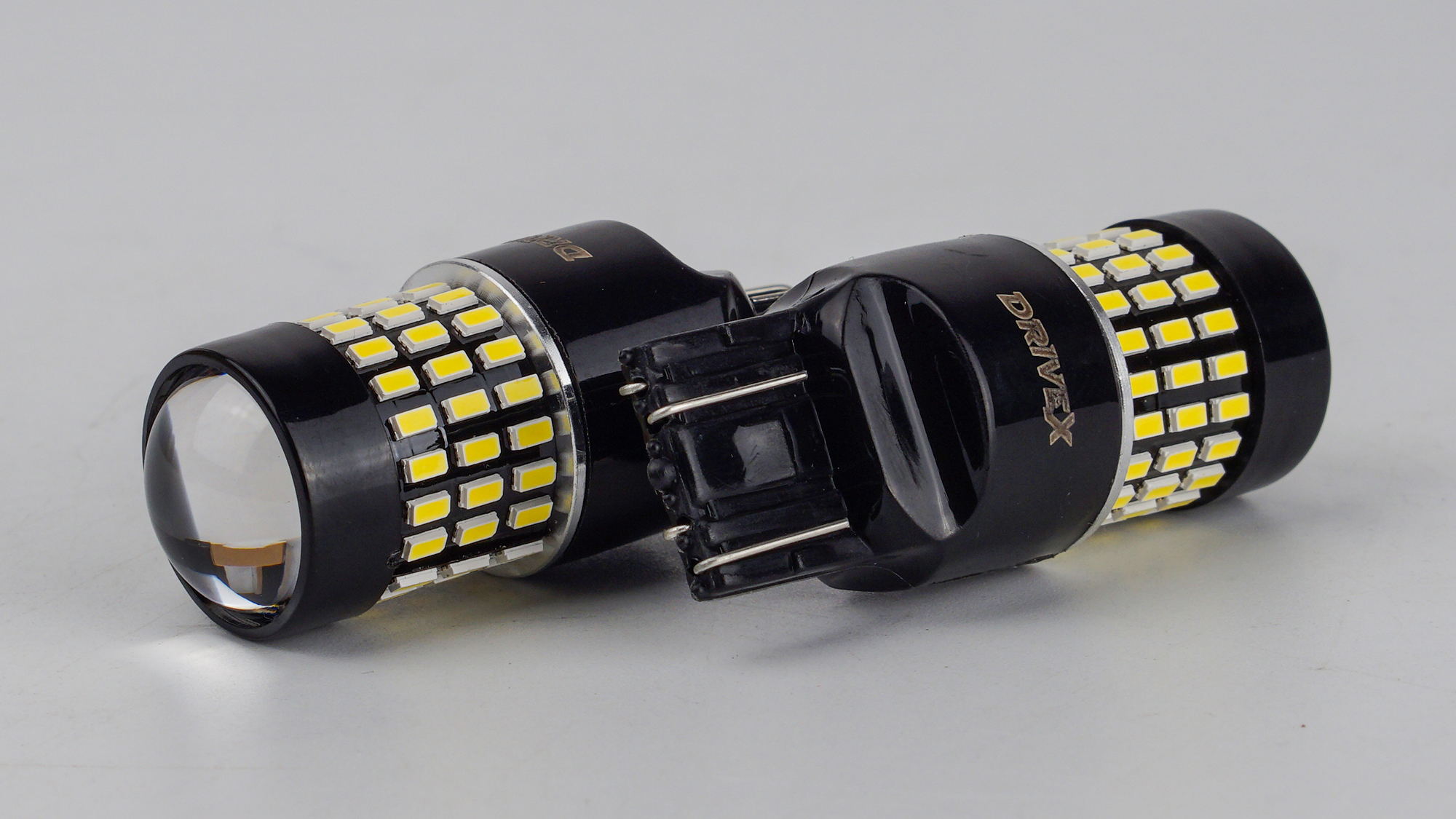 T20(2)-231 12-24V 1/3.5W 100/350Lm 7443/W21/5W base-16mm EU C