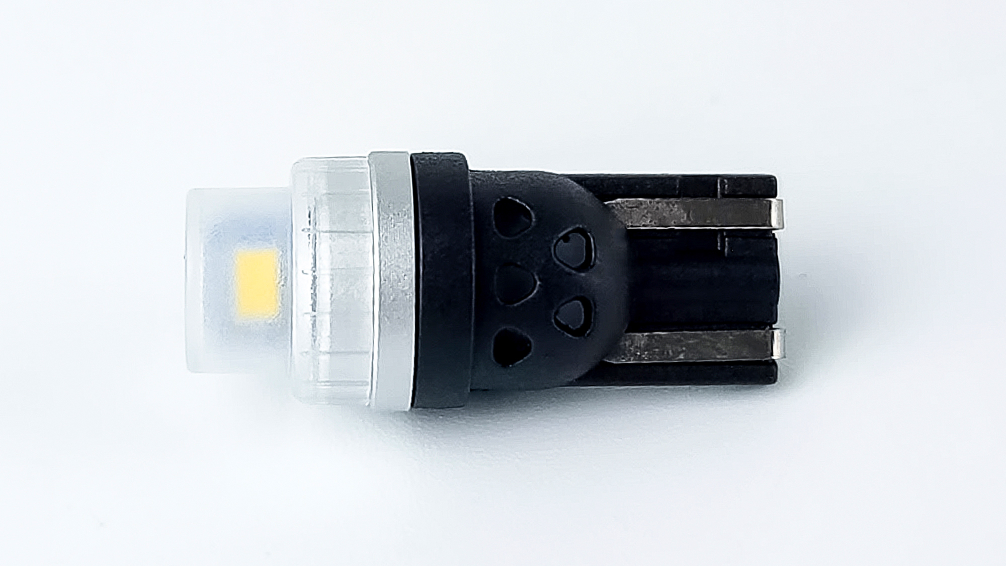 T10-204 3020-2 9-48V W5W base-10mm
