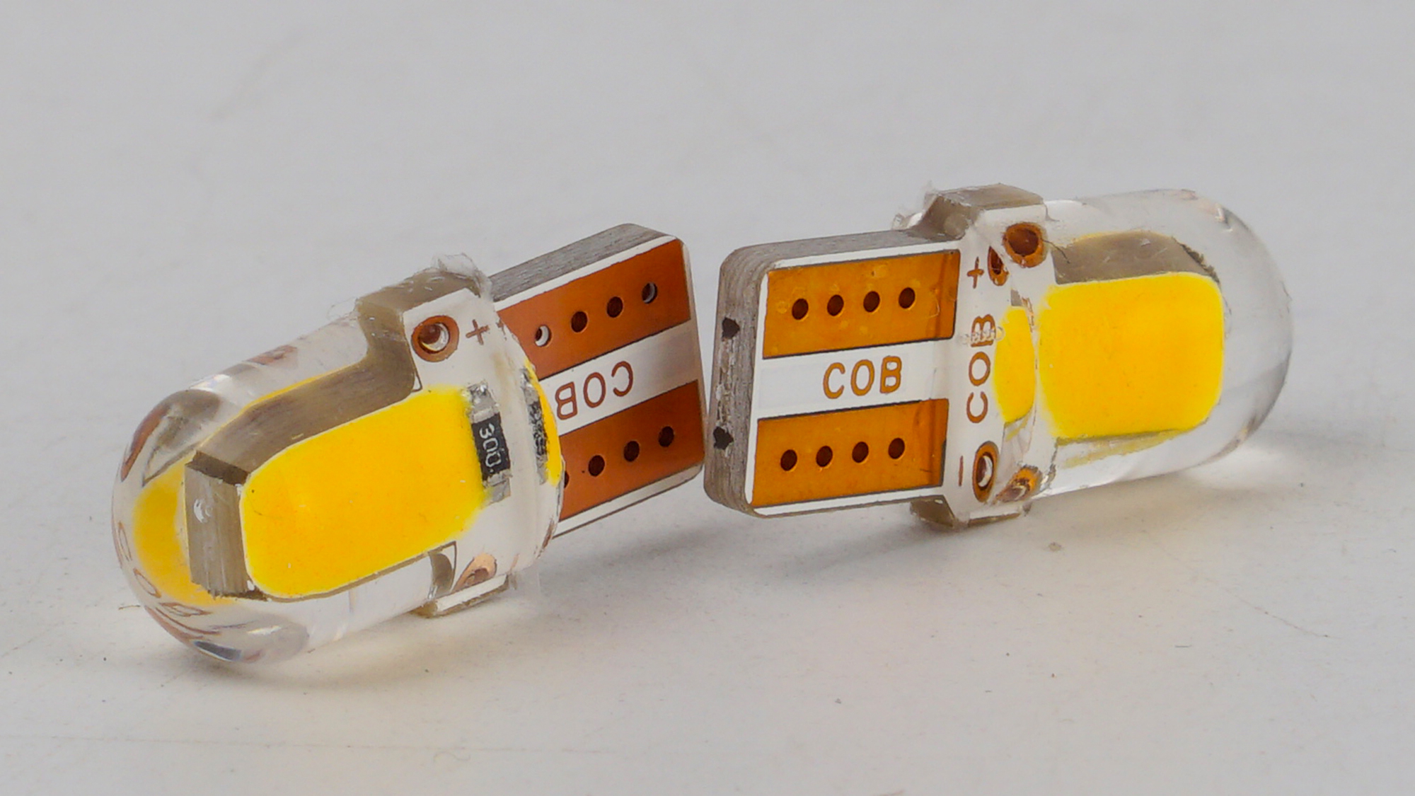 T10-218 Yellow 12V 0.3W 15Lm W5W base-10mm C