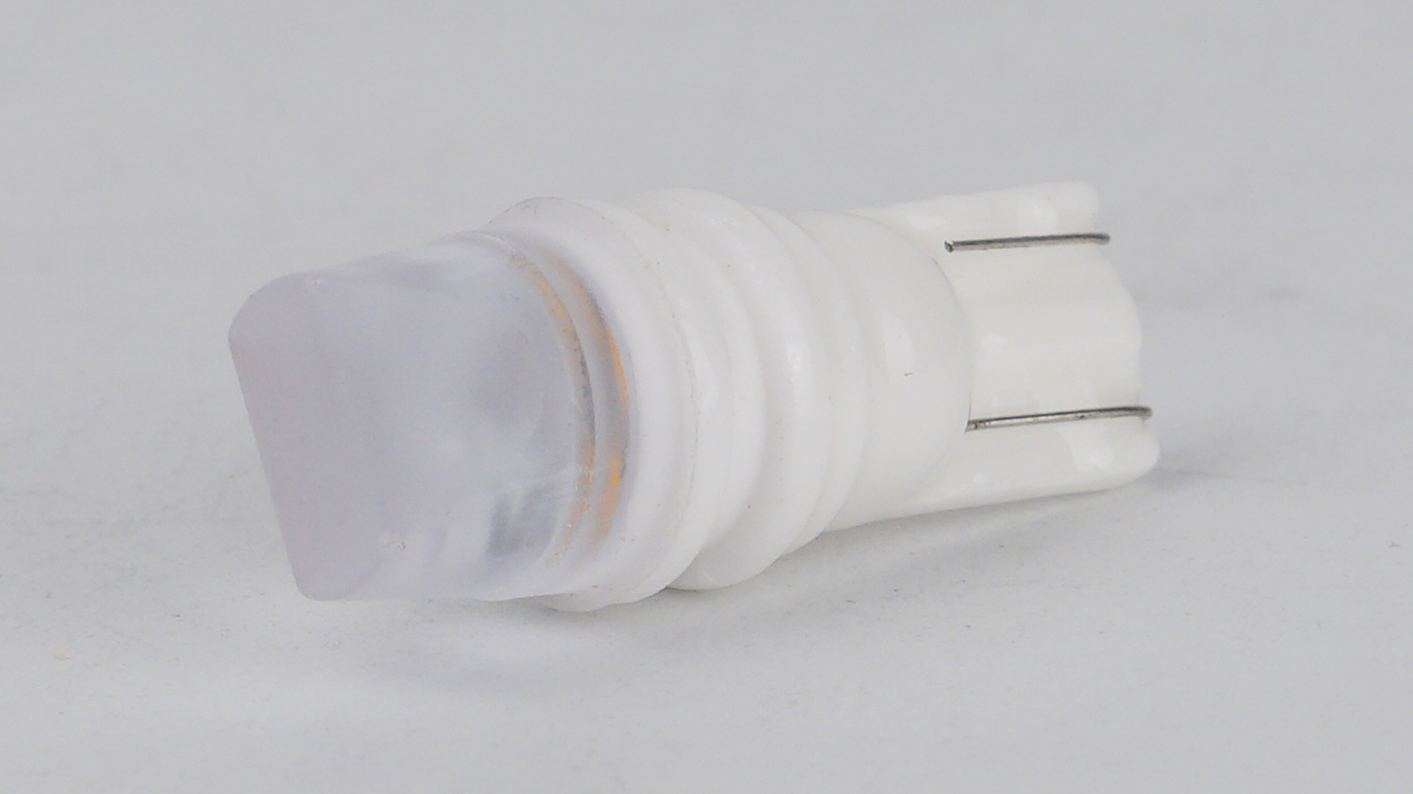 T10-220 Yellow 12V 0.5W 20Lm W5W base-10mm C