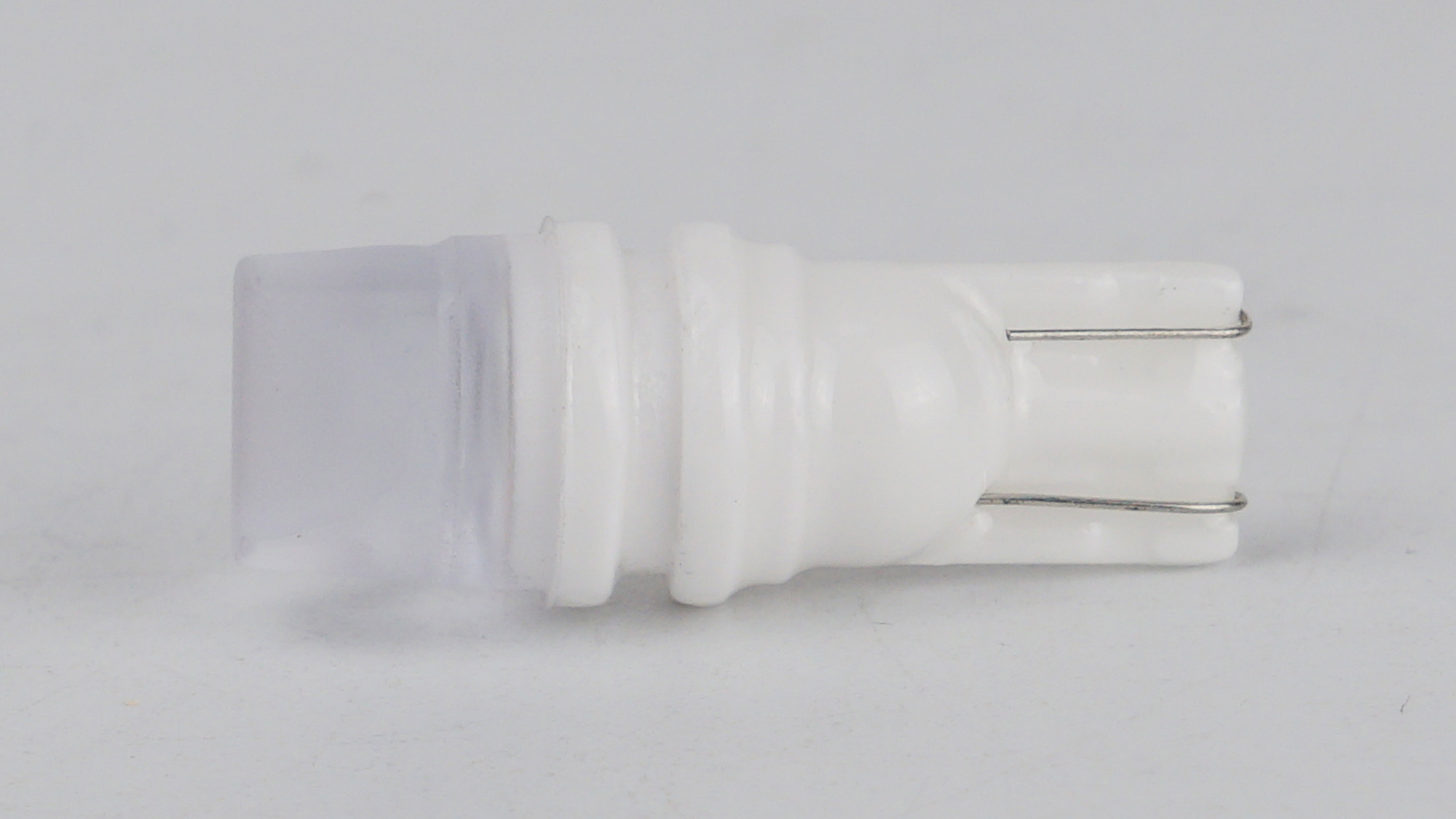 T10-220 Yellow 12V 0.5W 20Lm W5W base-10mm C