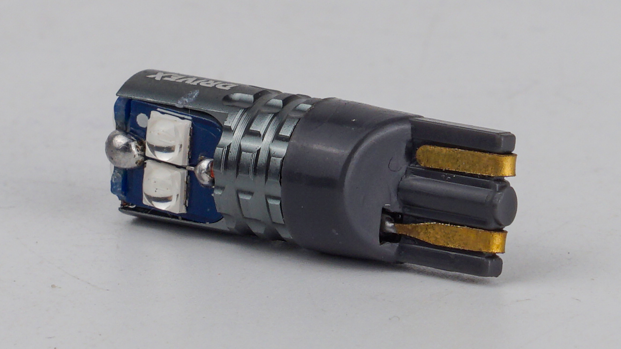 T10-228 Blue 12-24V 1.7W 65Lm W5W base-10mm B