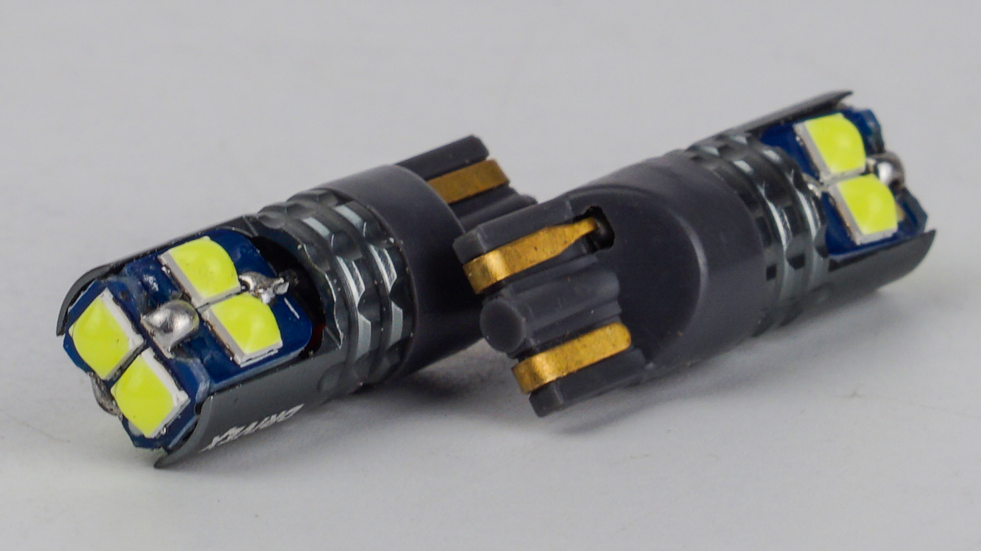 T10-228 Green 12-24V 1.7W 220Lm W5W base-10mm B