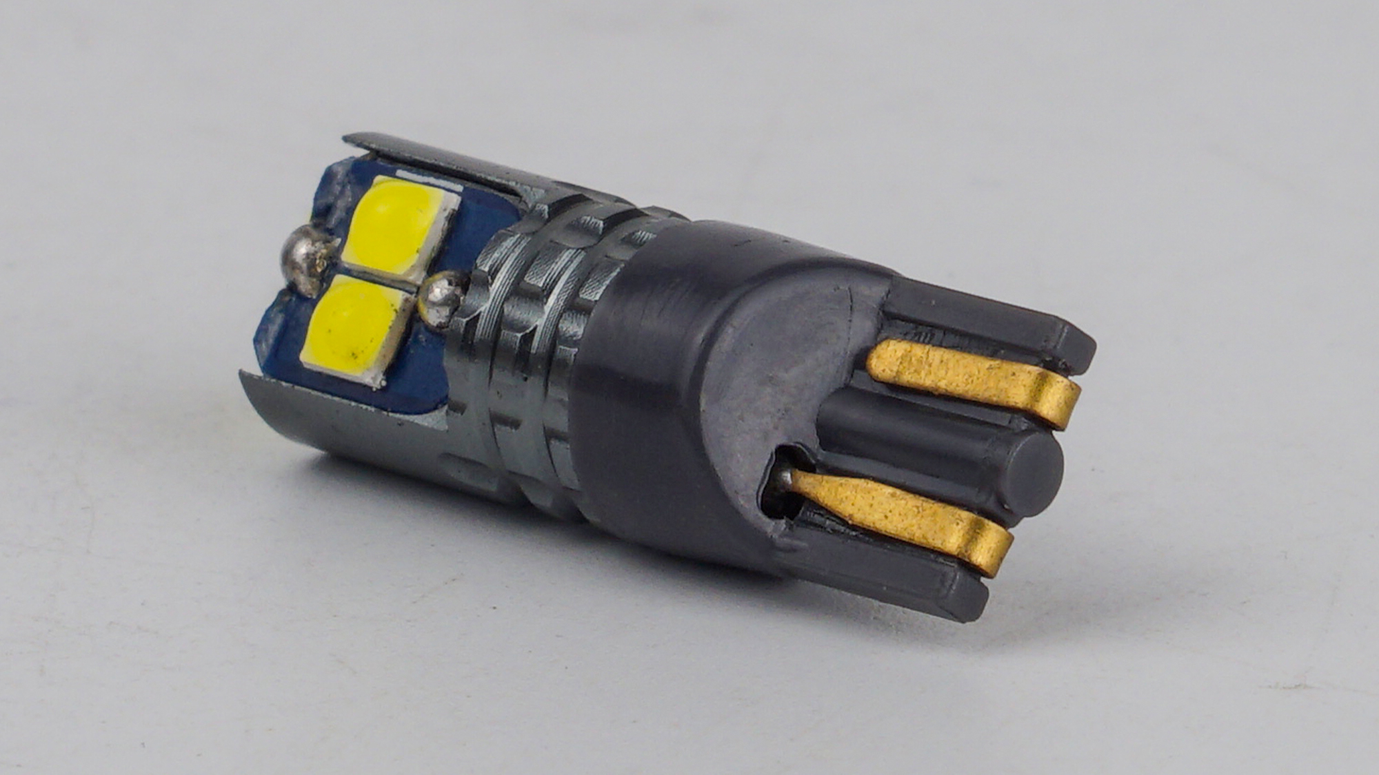 T10-228 White 12-24V 1.7W 170Lm W5W base-10mm B