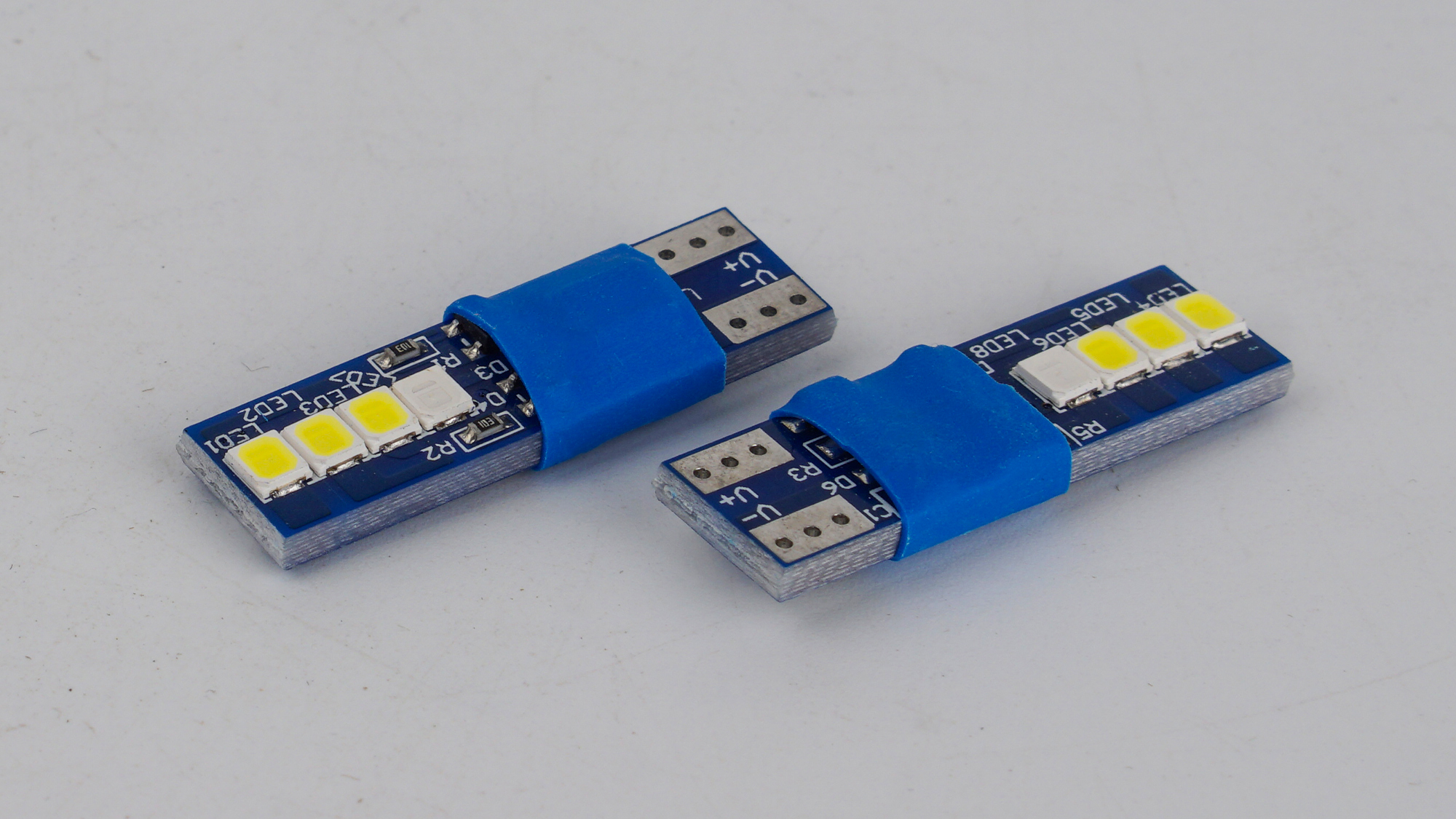 T10-230 Blue 12V 0.6W 30Lm W5W base-10mm C