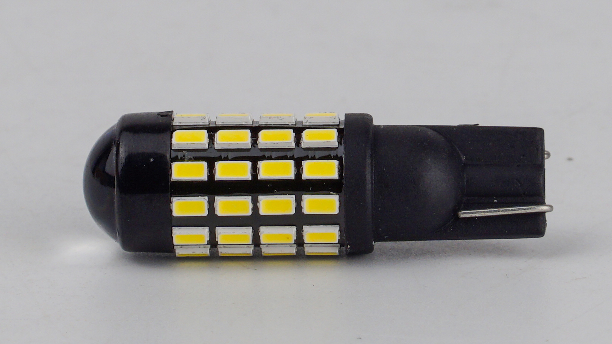 T10-242 12-24V 2.5W 290Lm W5W base-10mm C