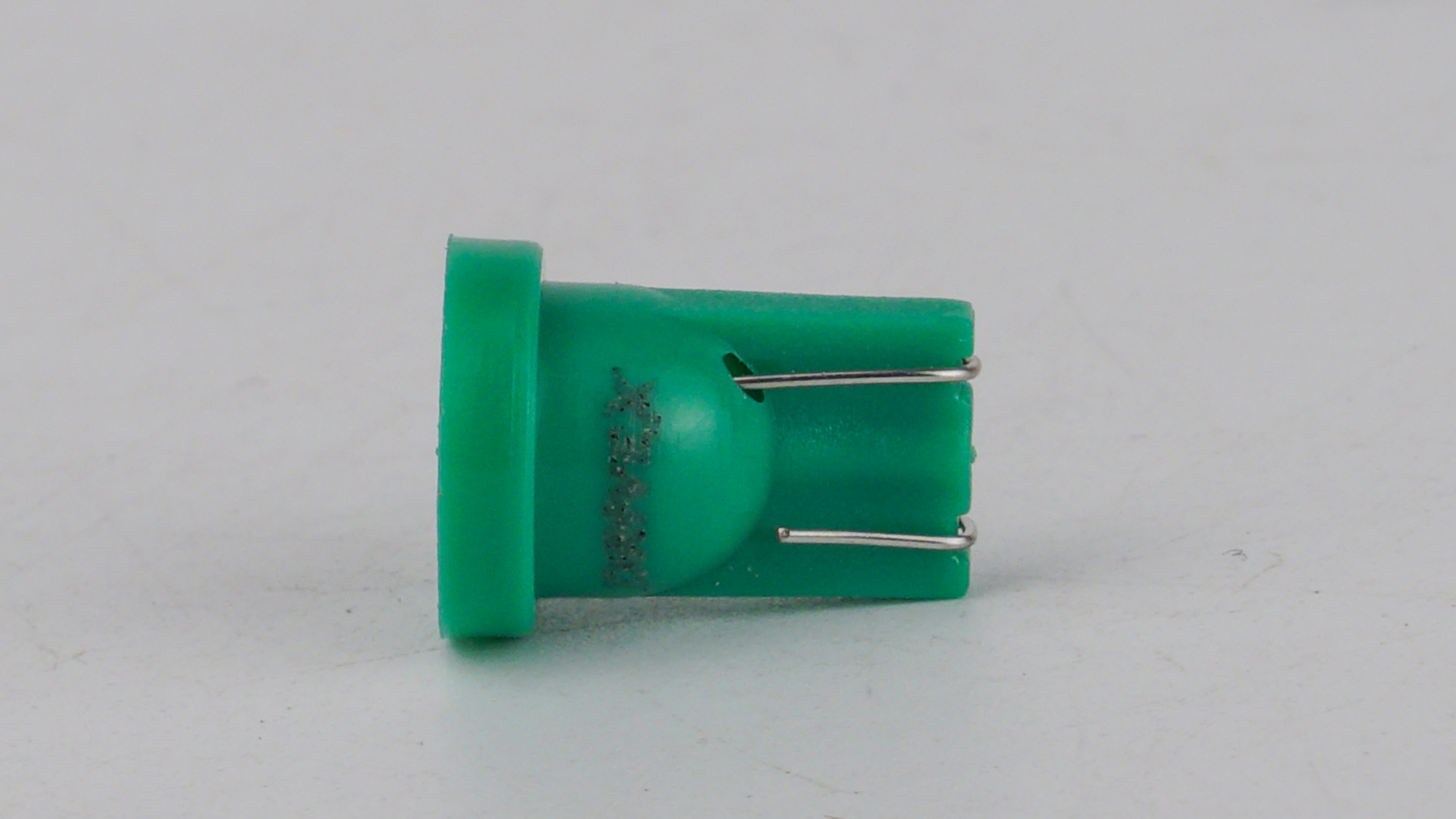 T10-244 Green 12V 0.3W 12Lm W5W base-10mm C