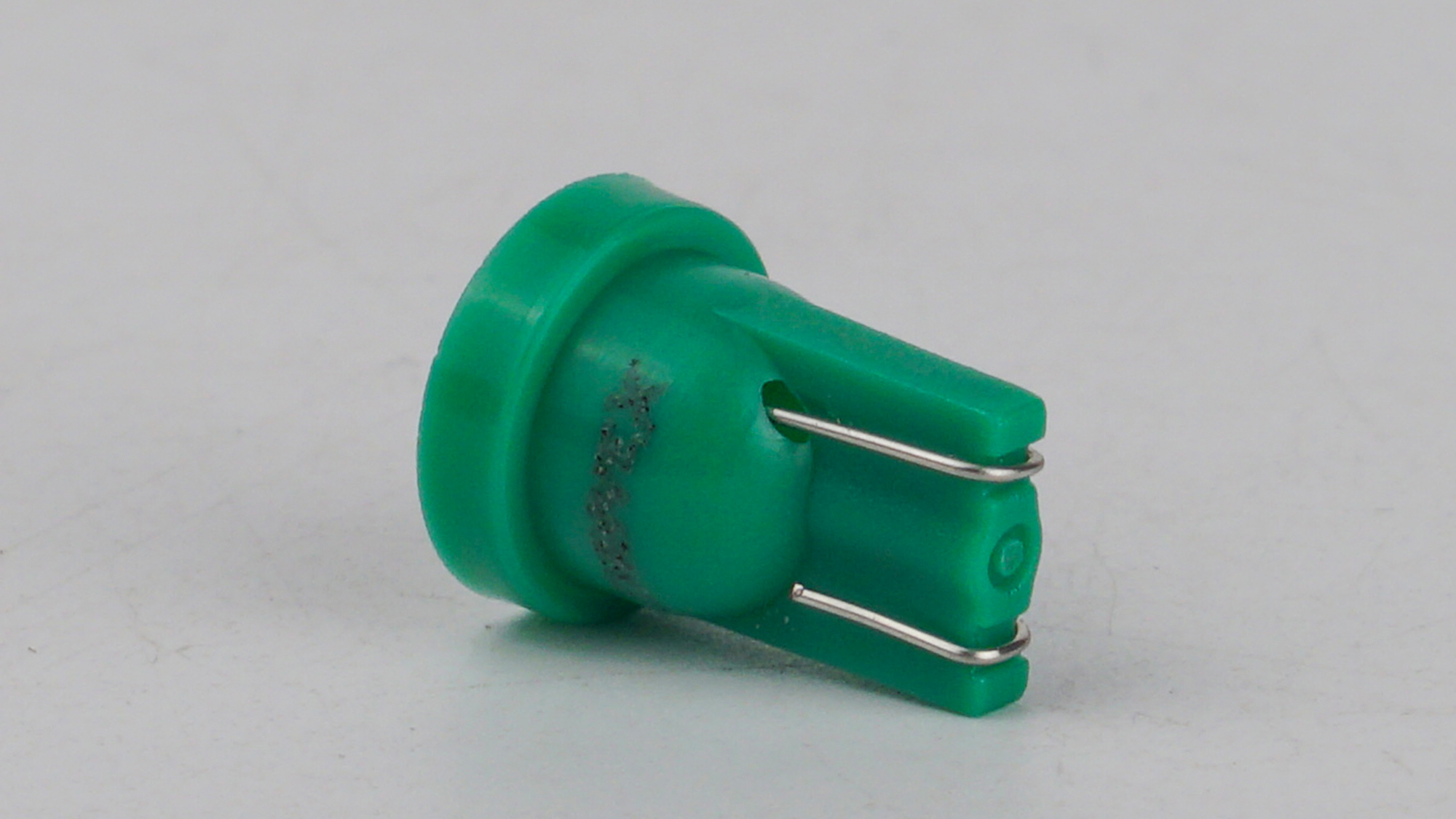 T10-244 Green 12V 0.3W 12Lm W5W base-10mm C