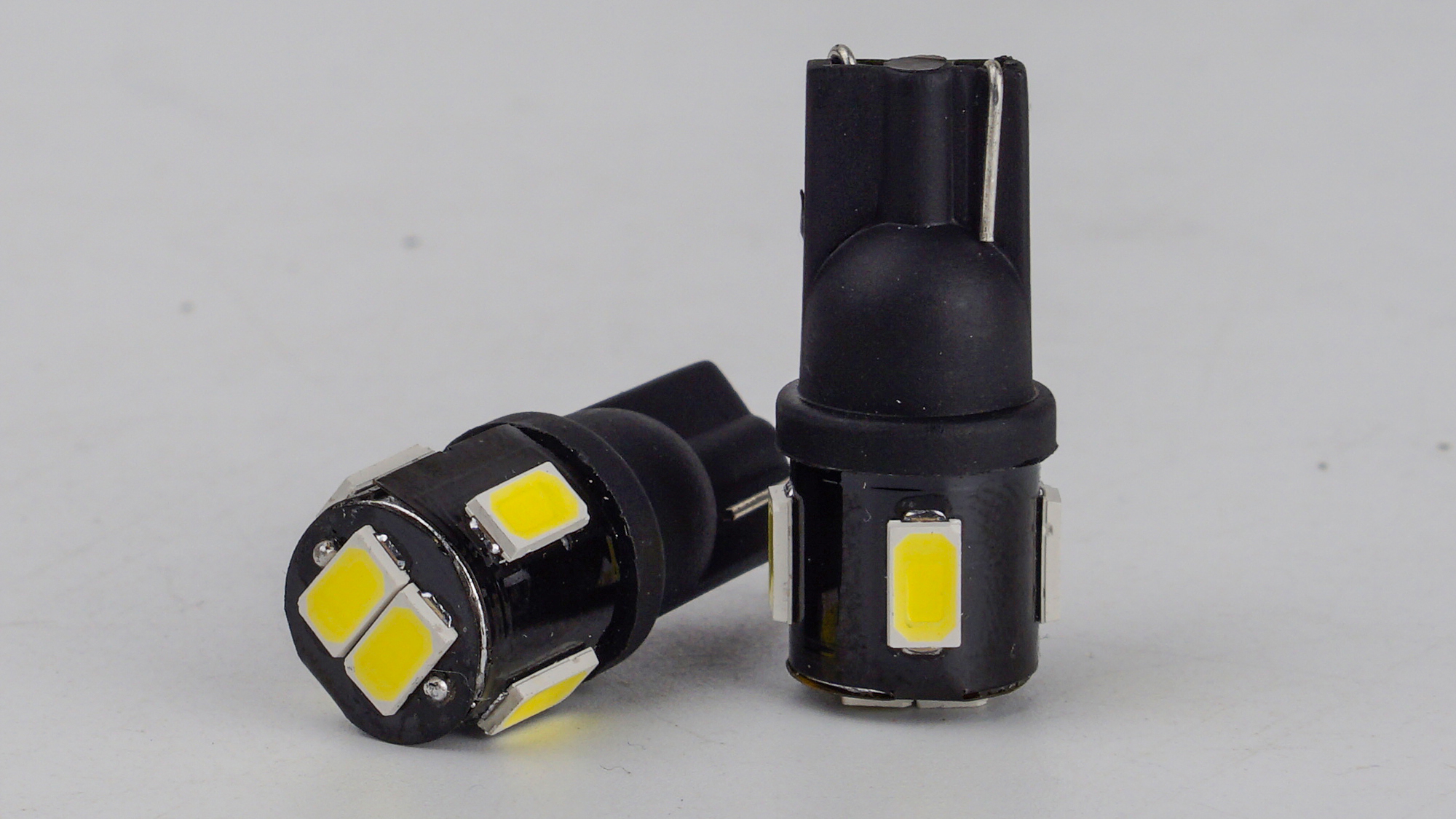 T10-251 12V 1W 100Lm W5W base-10mm C