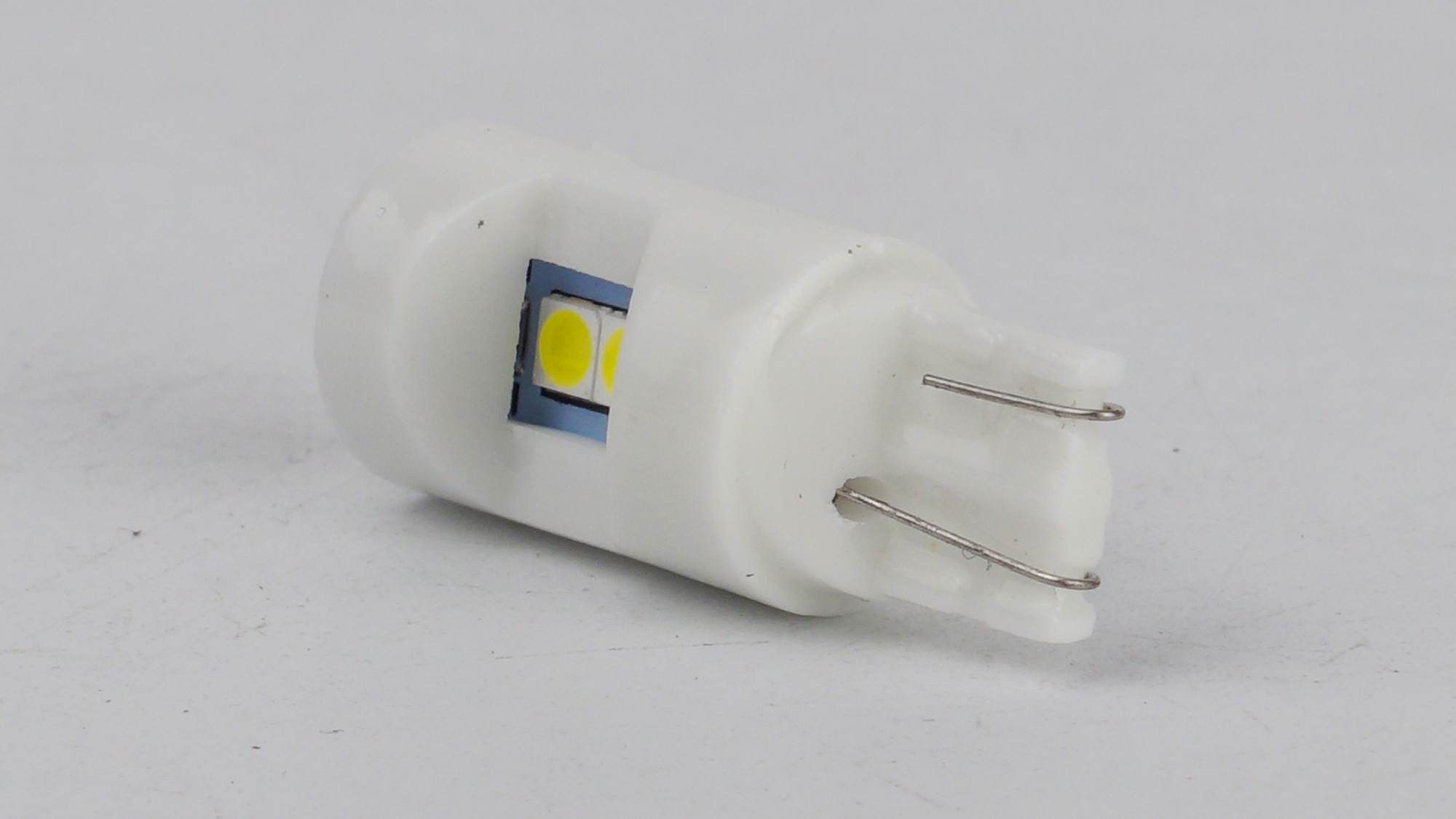T10-252 12V 1.5W 110Lm W5W base-10mm C