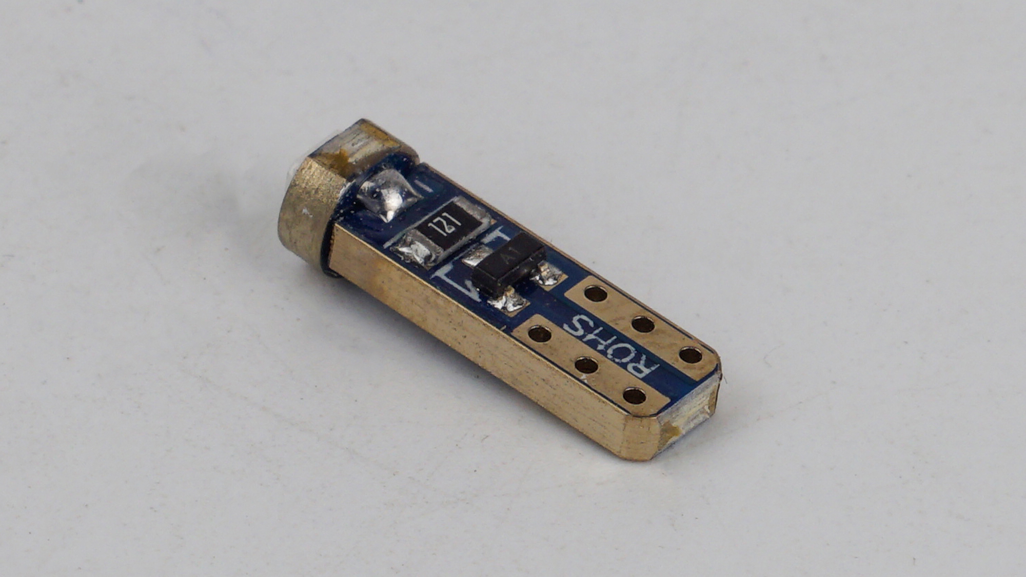 T5-201 3030 0.5W 15Lm BA7S/W1.2W d-5mm B